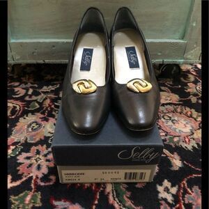 Beautiful comfortable heels by Selly size 91/2